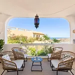Enchanting House South Tenerife, Sea View アパート *
