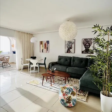 Enchanting House South Tenerife, Sea View شقة