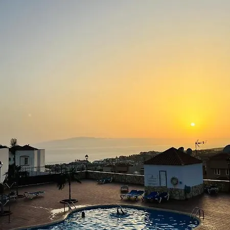 Enchanting House South Tenerife, Sea View شقة *